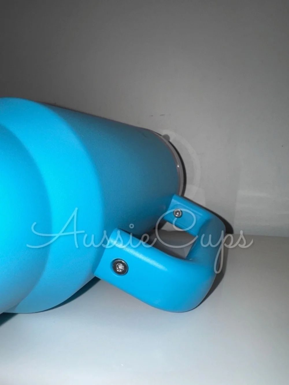 Stanley Splash 40 oz Quencher H2.0 Tumbler - Bright Blue Color, Great for Summer - Picture 7 of 8